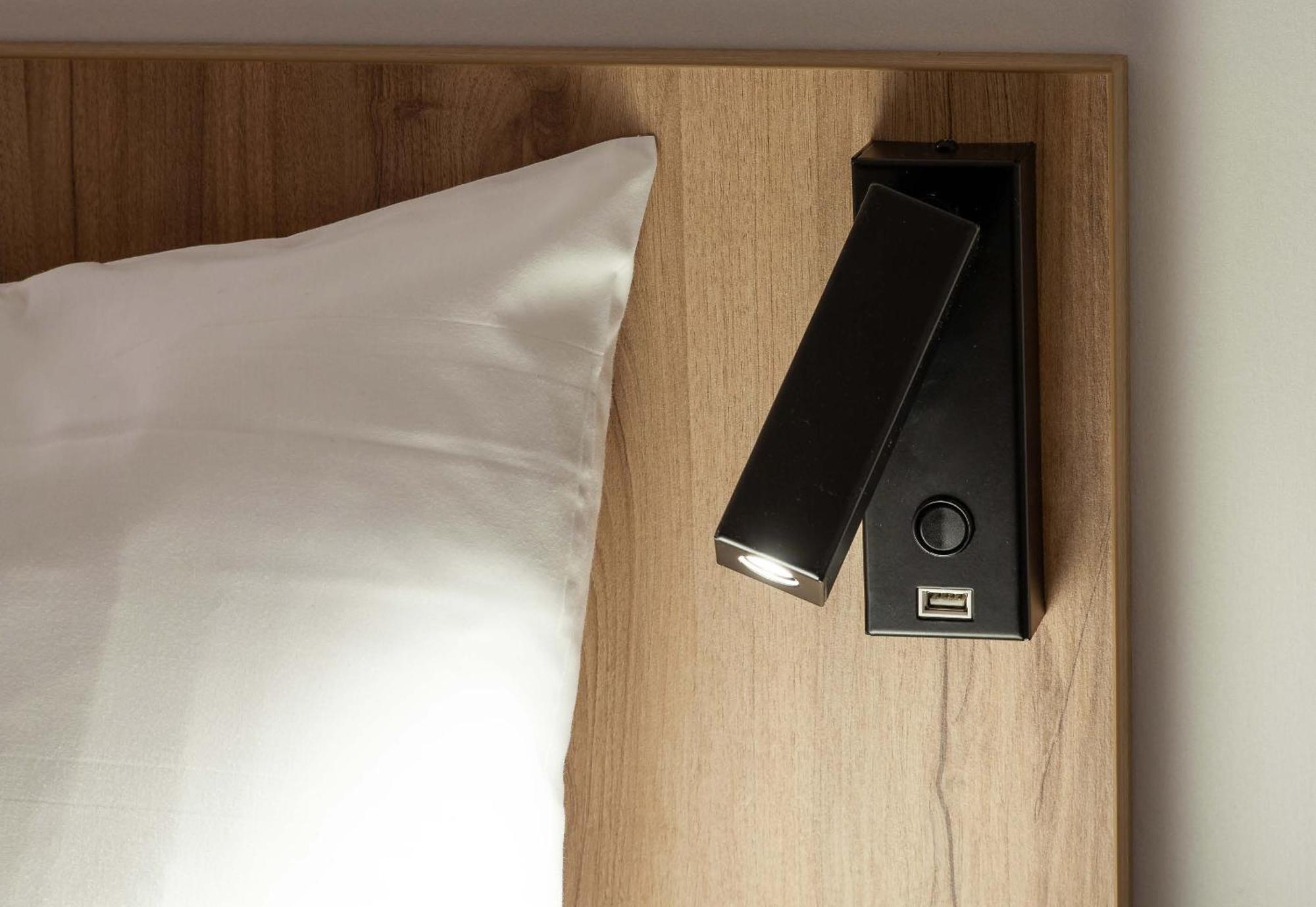 B&B Hotel Martigues Port-De-Bouc Esterno foto