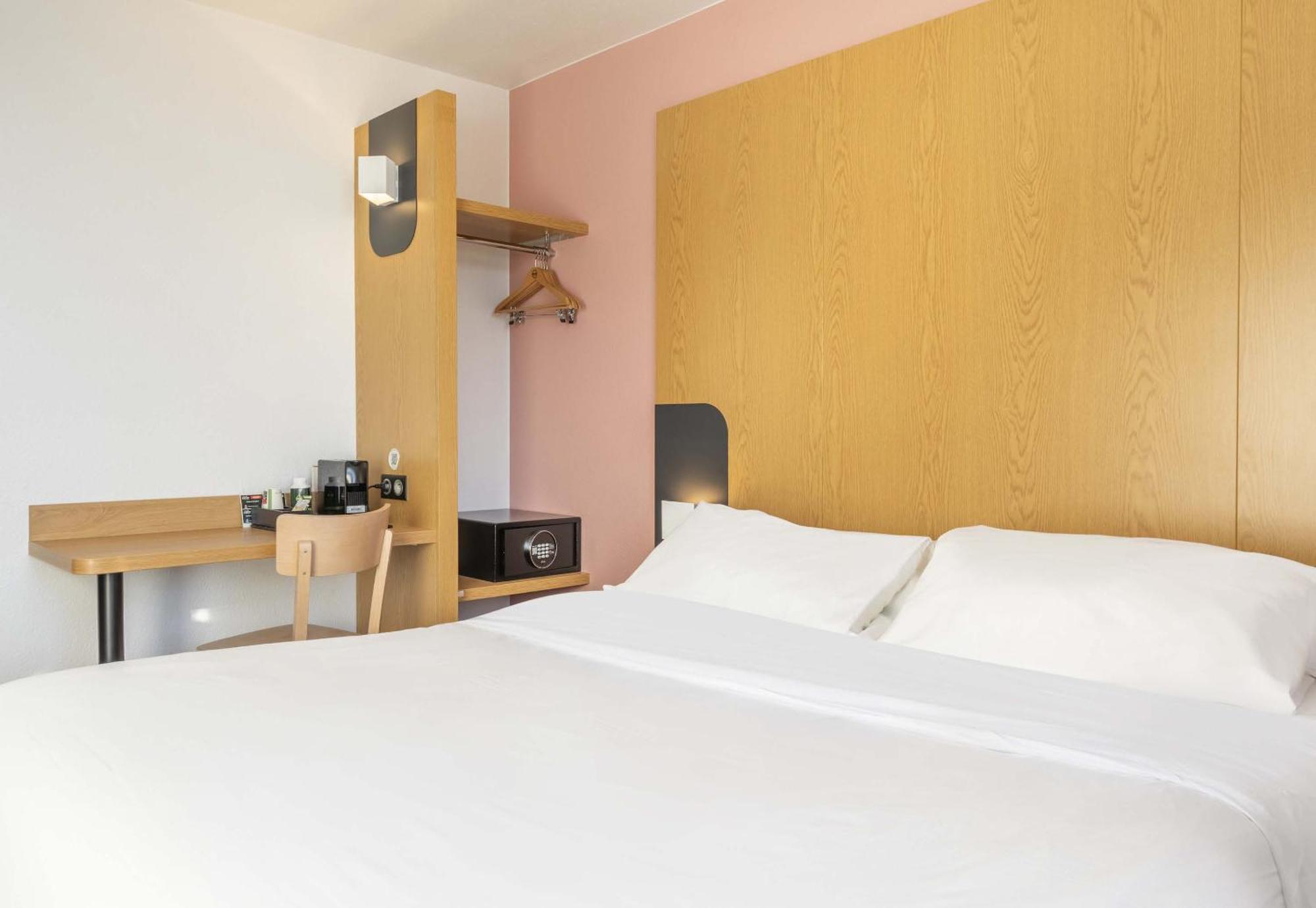 B&B Hotel Martigues Port-De-Bouc Esterno foto