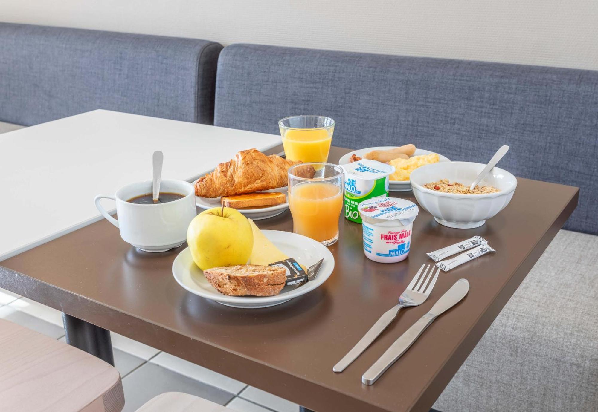 B&B Hotel Martigues Port-De-Bouc Esterno foto